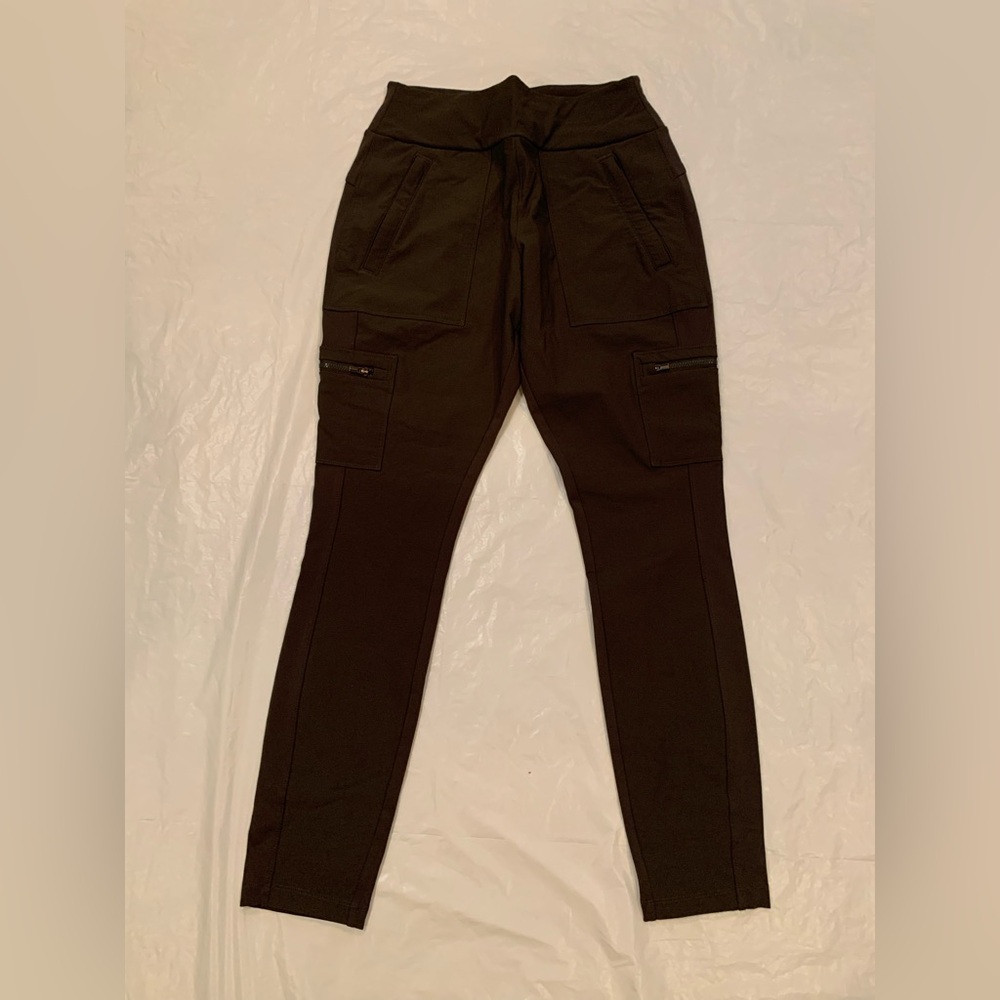 Athleta Headlands Hybrid Cargo Women's Leggings Size 6